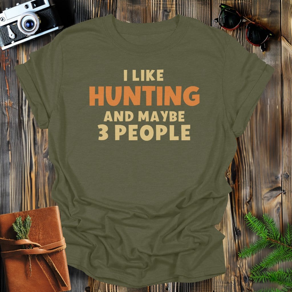 MyDesigns Physical Item S / Military Green Hunting & 3 People T-Shirt