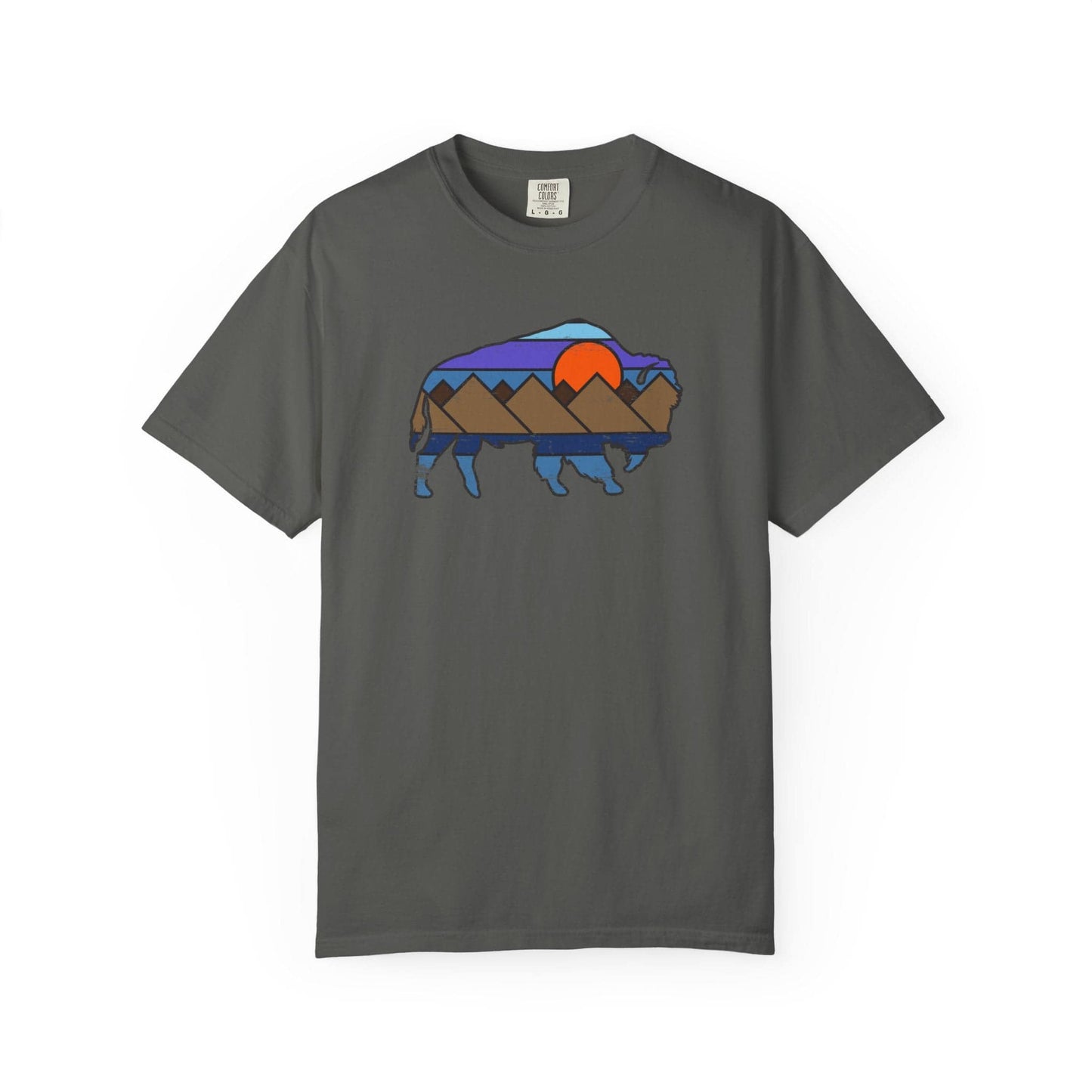 Sunset Buffalo T-Shirt In Pepper / S Lightweight adventure tee for outdoor lovers Perfect for hiking camping or road trips Made from soft breathable cotton for all-day comfort Ideal for nature lovers and adventurers FAYO Threads outdoor apparel remember Fun Awaits You Outside